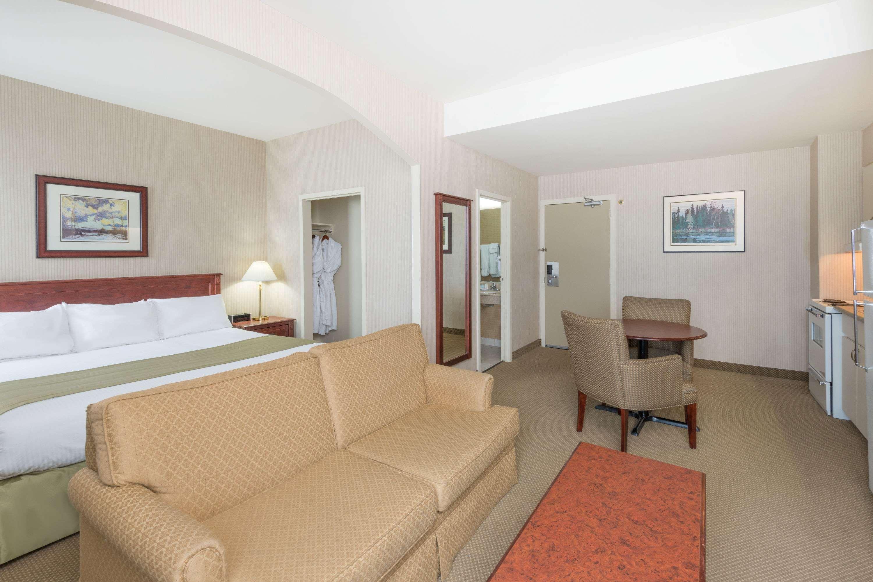 Comfort Suites Midland West Екстериор снимка