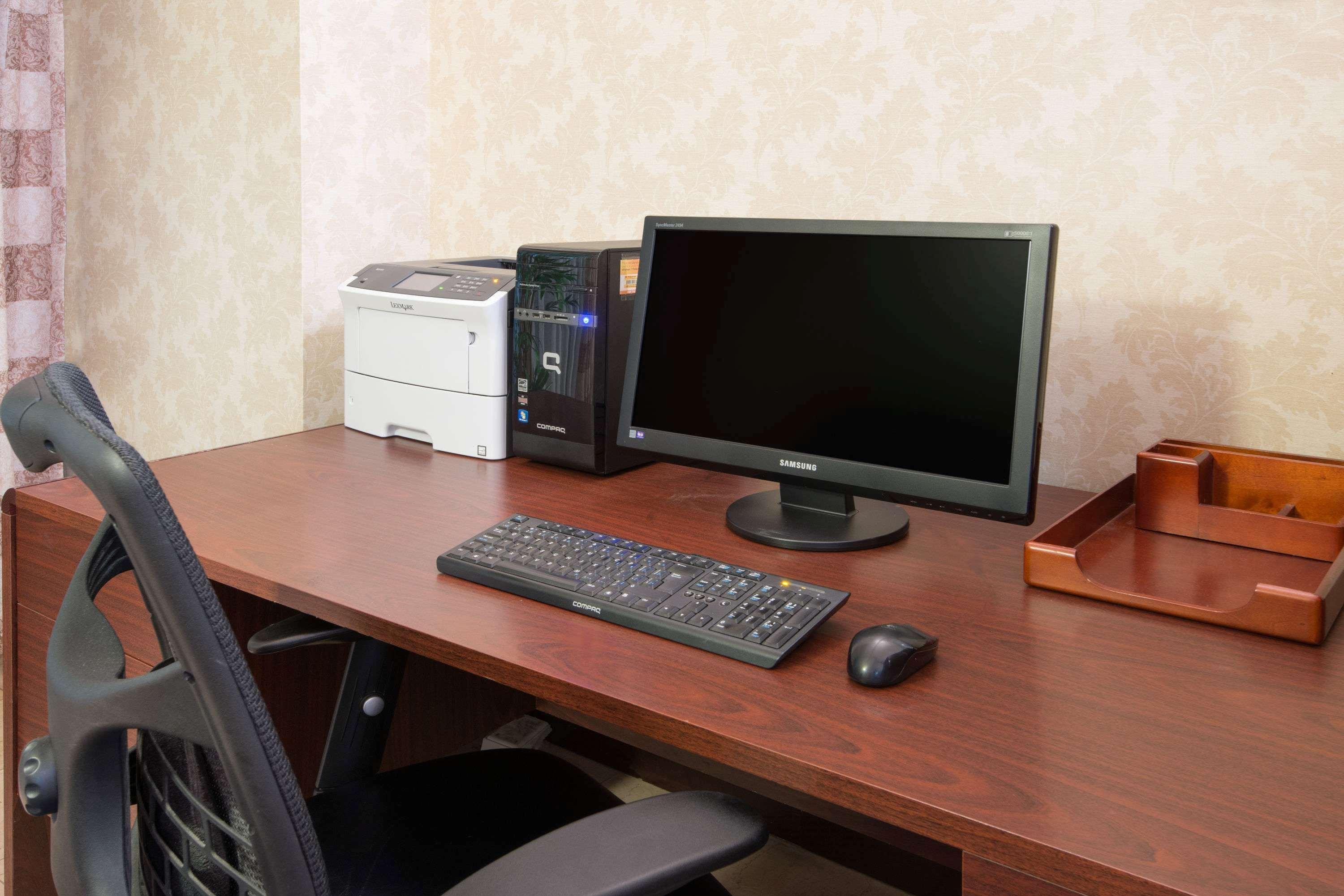Comfort Suites Midland West Екстериор снимка